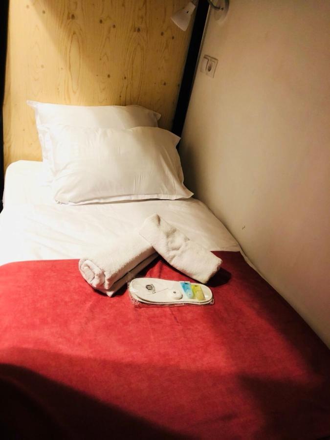 Sunny Hostel Tbilisi Bagian luar foto