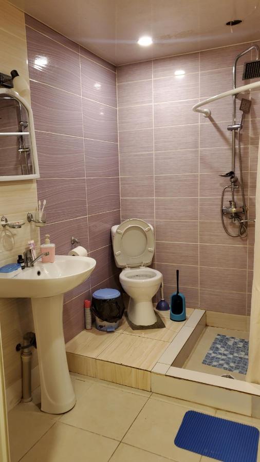 Sunny Hostel Tbilisi Bagian luar foto